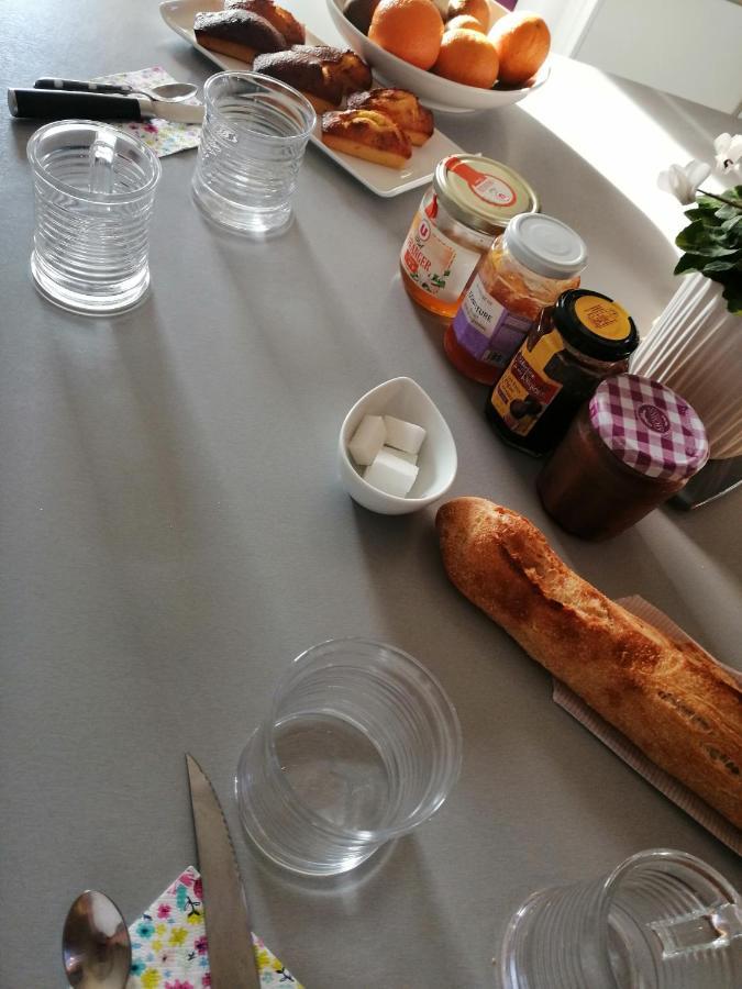 Mortagne-sur-Sevre Les Bichettes Bed & Breakfast エクステリア 写真